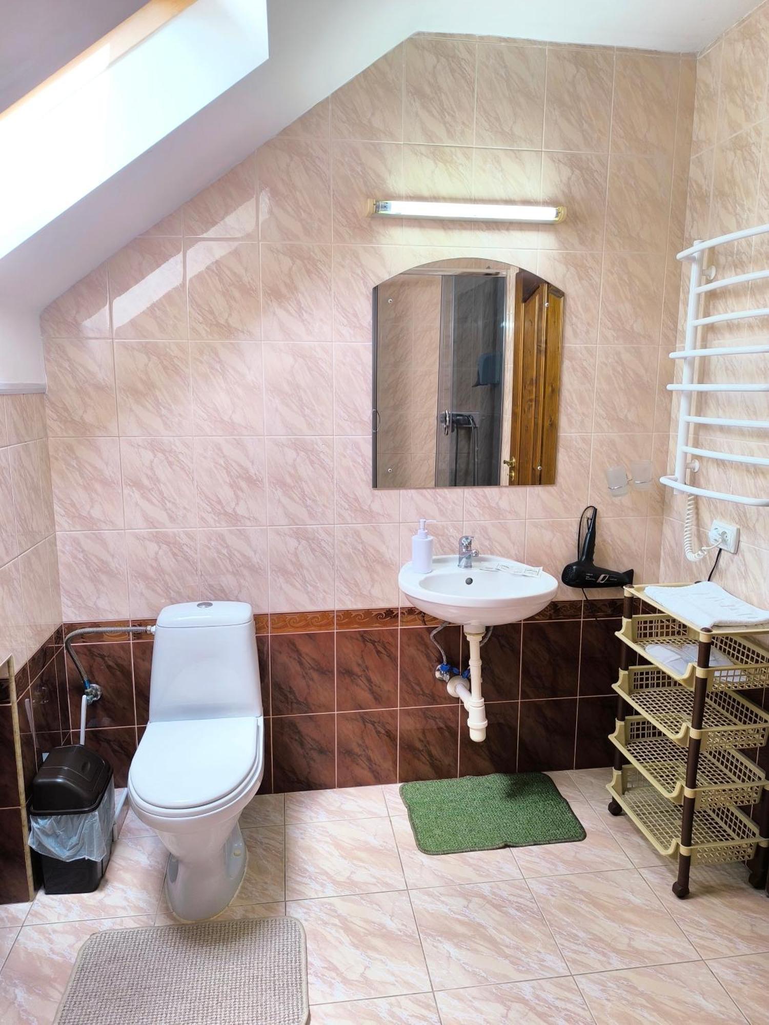 Hotel Delfin Mukachevo Quarto foto
